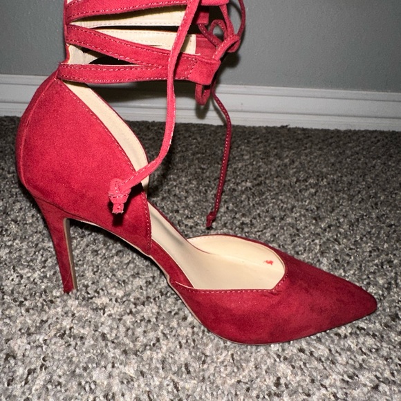 High heels - Picture 6 of 7